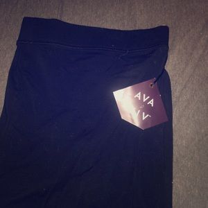 Ava & Viv Cropped Leggings
